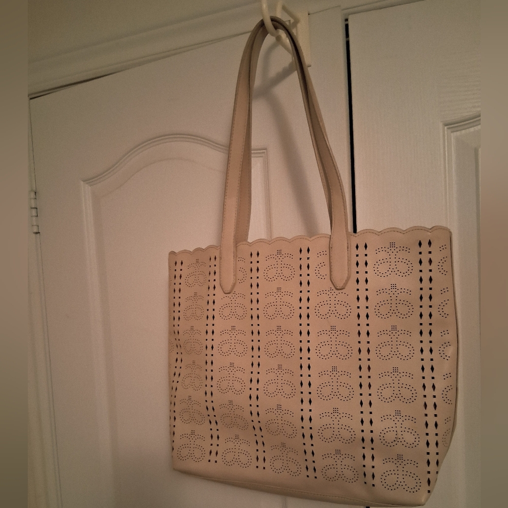 Elegant EcoFriendly Cream Tote Bag